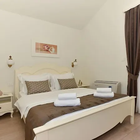 Tomo - Exklusiv * Макарська