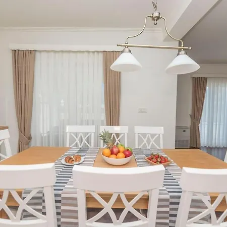 Tomo - Exklusiv Вілла *