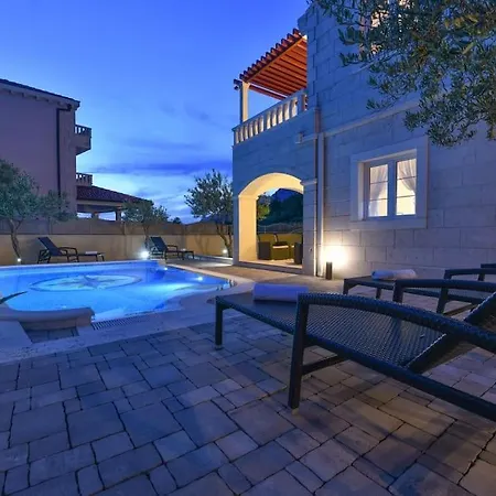 Tomo - Exklusiv Βίλα *