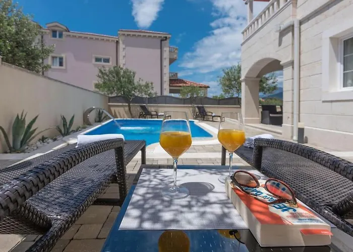 Tomo - Exklusiv Villa